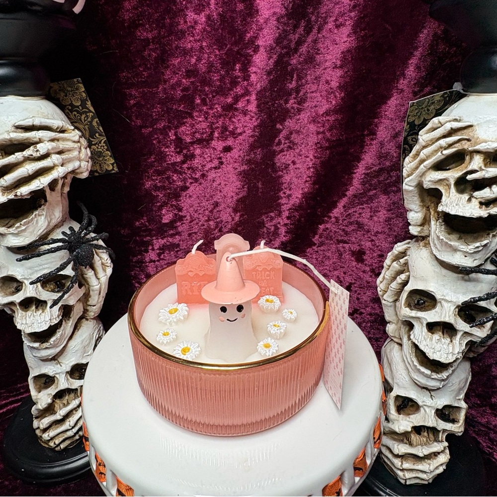 Cupcakes & Cashmere Pastel Pink Halloween Ghost Daisy Grave Stone 3 Wick Candle - Picture 12 of 12